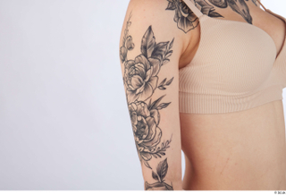 Rada arm nude tattoo 0001.jpg